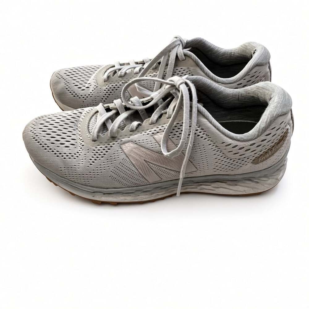 New Balance Women's Fresh Foam Arishi Gray Running Shoes